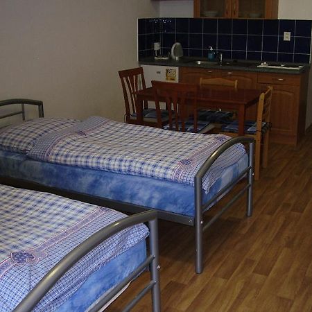 Penzion Many Peny Jindrichuv Hradec Bagian luar foto